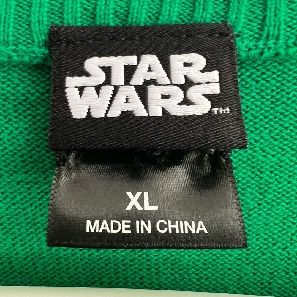 Star Wars kids Green Happy Holidays Christmas Sweater Size XL 100% Cotton - Picture 4 of 7
